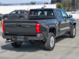 Toyota Tacoma 4WD SR5 Double Cab 6' Bed AT (Natl) 2026