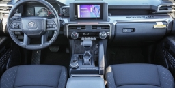 Toyota Tacoma 4WD SR5 Double Cab 6' Bed AT (Natl) 2026