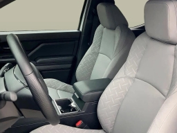 Toyota Tacoma 4WD SR5 Double Cab 5' Bed AT (Natl) 2026