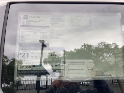 Toyota Tacoma 4WD SR5 Double Cab 5' Bed AT (Natl) 2026