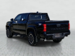 Toyota Tacoma 4WD TRD Sport Double Cab 5' Bed AT (Natl) 2026