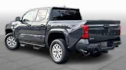 Toyota Tacoma 4WD SR5 Double Cab 5' Bed AT (GS) 2026