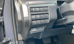 Toyota Tacoma 4WD SR5 Double Cab 5' Bed AT (GS) 2026