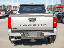Toyota Tacoma 4WD SR5 Double Cab 5' Bed AT (GS) 2026