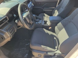 Toyota Tacoma 4WD SR5 Double Cab 6' Bed AT (Natl) 2026