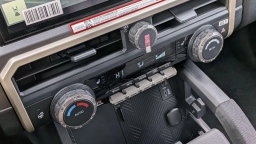 Toyota Tacoma 4WD TRD Off Road Double Cab 5' Bed AT (Natl) 2026