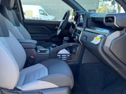 Toyota Tacoma 4WD TRD Sport Double Cab 5' Bed AT (Natl) 2026