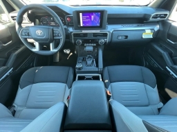 Toyota Tacoma 4WD TRD Sport Double Cab 5' Bed AT (Natl) 2026