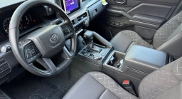 Toyota Tacoma 4WD SR5 Double Cab 6' Bed AT (Natl) 2026