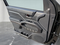 Toyota Tacoma 4WD TRD Off Road Double Cab 6' Bed AT (Natl) 2026