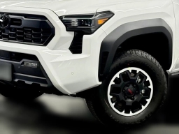 Toyota Tacoma 4WD TRD Off Road Double Cab 6' Bed AT (Natl) 2026