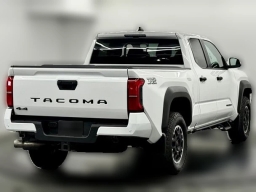 Toyota Tacoma 4WD TRD Off Road Double Cab 6' Bed AT (Natl) 2026