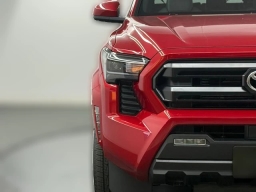 Toyota Tacoma 4WD SR5 Double Cab 6' Bed AT (Natl) 2026