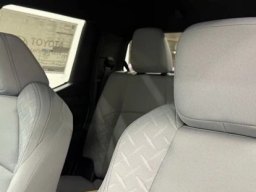 Toyota Tacoma 4WD SR5 Double Cab 6' Bed AT (Natl) 2026