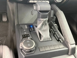 Toyota Tacoma 4WD SR5 Double Cab 6' Bed AT (Natl) 2026