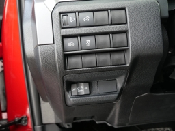 Toyota Tacoma 4WD SR5 Double Cab 5' Bed AT (Natl) 2026