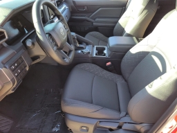 Toyota Tacoma 4WD TRD Sport Double Cab 5' Bed AT (Natl) 2026