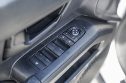 Toyota Tacoma 4WD SR5 Double Cab 5' Bed AT (Natl) 2026