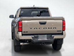 Toyota Tacoma 4WD TRD Off Road Hybrid Double Cab 5' Bed AT (Natl) 2026
