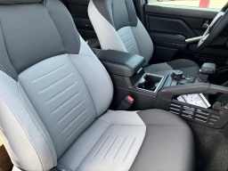 Toyota Tacoma 4WD TRD Off Road Hybrid Double Cab 5' Bed AT (Natl) 2026