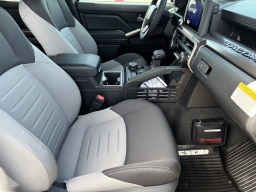 Toyota Tacoma 4WD TRD Off Road Hybrid Double Cab 5' Bed AT (Natl) 2026