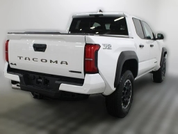 Toyota Tacoma 4WD TRD Off Road Hybrid Double Cab 5' Bed AT (Natl) 2026