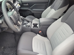 Toyota Tacoma 4WD TRD Off Road Hybrid Double Cab 5' Bed AT (Natl) 2025