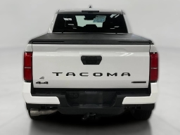 Toyota Tacoma 4WD TRD Off Road Hybrid Double Cab 5' Bed AT (Natl) 2026