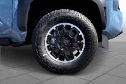 Toyota Tacoma 4WD TRD Off Road Hybrid Double Cab 5' Bed AT (Natl) 2026