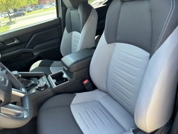 Toyota Tacoma 4WD TRD Sport Hybrid Double Cab 5' Bed AT (Natl) 2026