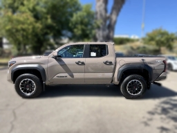 Toyota Tacoma 4WD TRD Sport Hybrid Double Cab 5' Bed AT (Natl) 2026