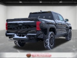 Toyota Tacoma 4WD TRD Off Road Hybrid Double Cab 5' Bed AT (Natl) 2025