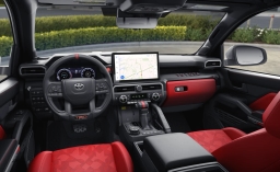 Toyota Tacoma 4WD TRD Pro Hybrid Double Cab 5' Bed AT (Natl) 2026