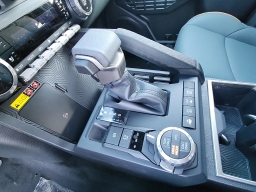 Toyota Tacoma 4WD Trailhunter Hybrid Double Cab 6' Bed AT (Natl) 2026