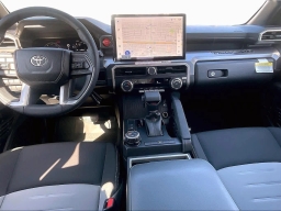 Toyota Tacoma 4WD TRD Off Road Hybrid Double Cab 5' Bed AT (Natl) 2026