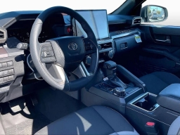 Toyota Tacoma 4WD TRD Off Road Hybrid Double Cab 5' Bed AT (Natl) 2026