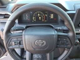 Toyota Tacoma 4WD SR Double Cab 5' Bed AT (Natl) 2026
