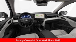 Toyota Camry XLE (Natl) 2026