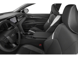 Toyota Camry SE (Natl) 2026