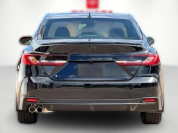 Toyota Camry SE (Natl) 2026