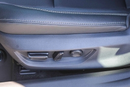 Toyota Camry Nightshade (Natl) 2026