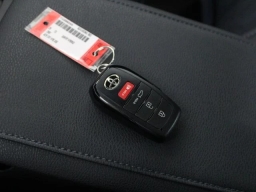 Toyota Camry XSE (Natl) 2026