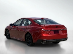 Toyota Camry SE (Natl) 2026