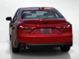 Toyota Camry SE (Natl) 2026