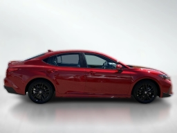 Toyota Camry SE (Natl) 2026