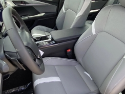 Toyota Camry SE (Natl) 2026