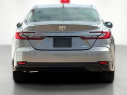 Toyota Camry XLE (Natl) 2026