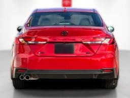 Toyota Camry SE (Natl) 2026