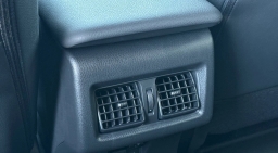 Toyota Camry SE (Natl) 2026