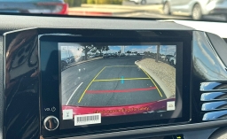 Toyota Camry SE (Natl) 2026